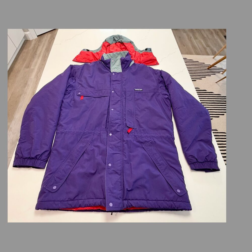 Patagonia Men's Insulated Hooded Parka - Medium PURPLE